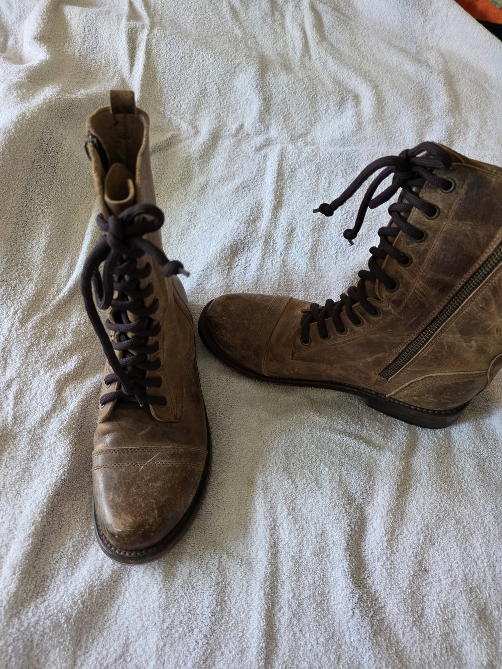 Vintage Lace-Up Leather Freebird Combat Boots in Distressed Brown - Picture 5 of 8